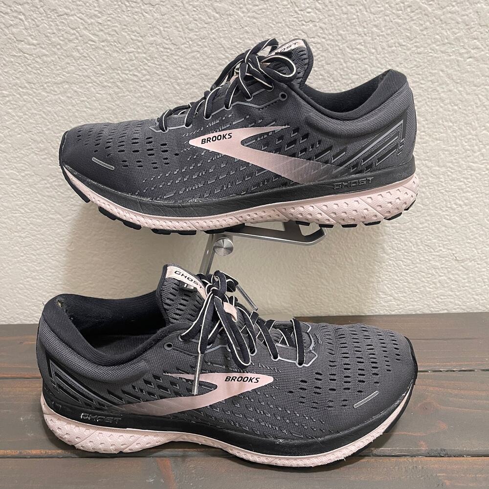 Size 10 Wide Brooks Ghost 13 Shoes Women's Gray Black Pink Running 1203381D062